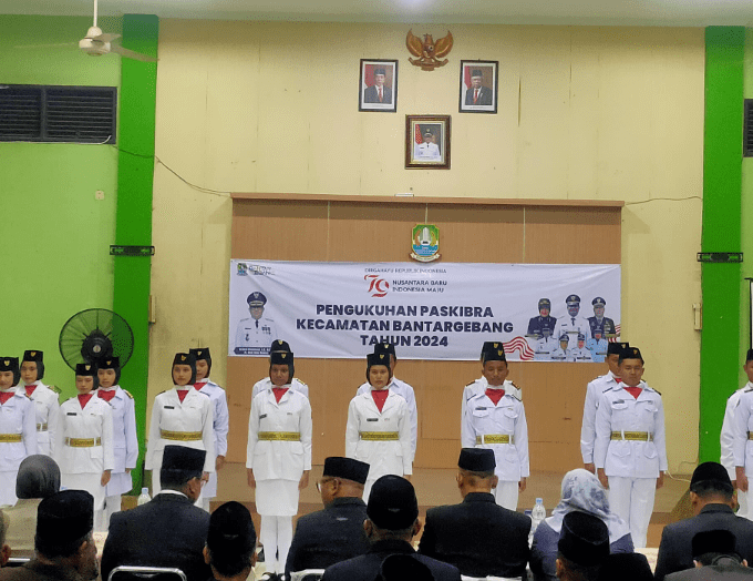 Kegiatan Pengukuhan Pengibaran Bendera Merau Putih dalam Rangka HUT RI yang KE 79